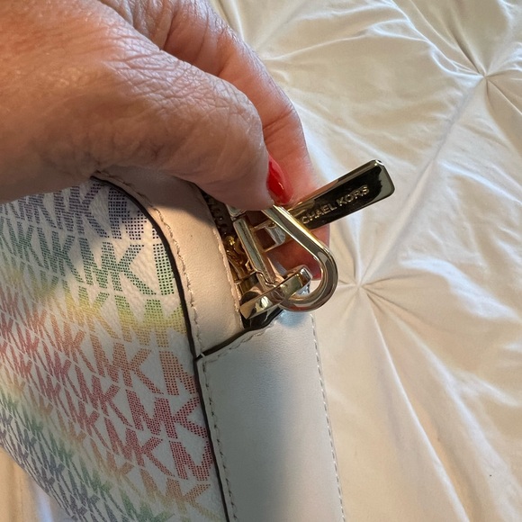 LIMITED EDITION MICHAEL KORS RAINBOW CROSSBODY, BNWT!!! - Picture 8 of 9